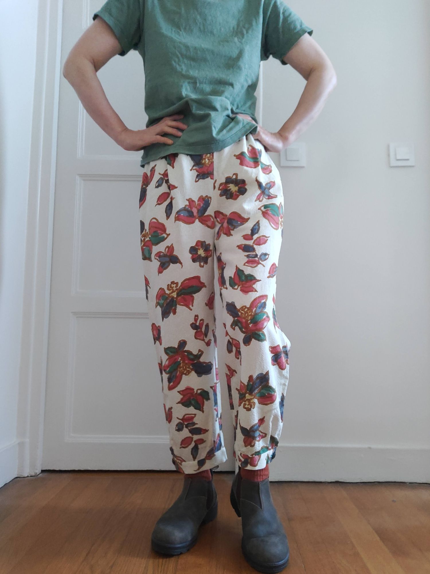 v_pantalon_mgm_fov11.jpg